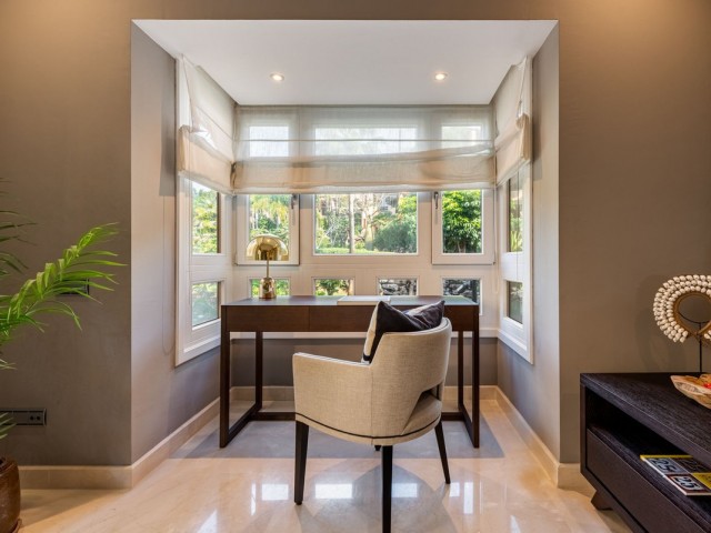 2 Bedrooms Apartment in Sierra Blanca