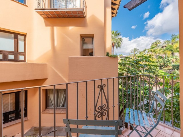 2 Bedrooms Apartment in Sierra Blanca