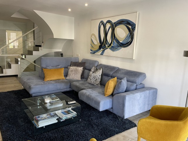 2 Bedrooms Townhouse in Nueva Andalucía