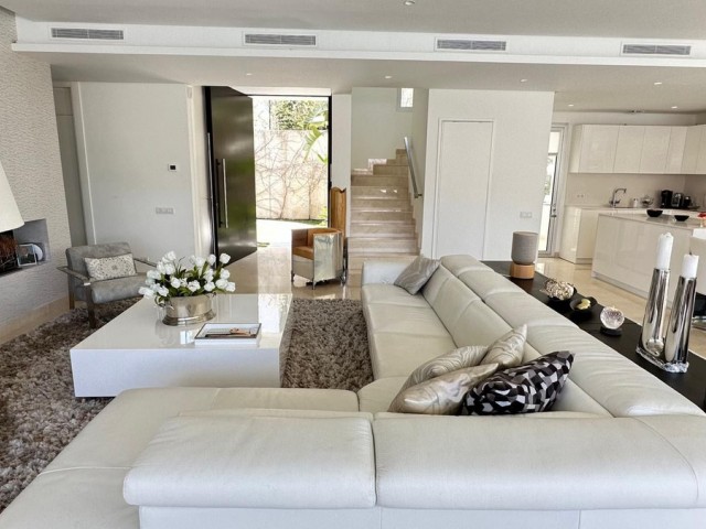 3 Makuuhuoneen Huvila Río Real