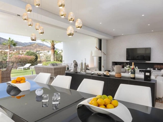 3 Makuuhuoneen Huvila Río Real