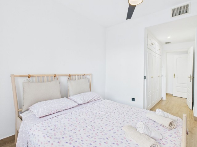 Apartamento con 3 Dormitorios  en La Duquesa