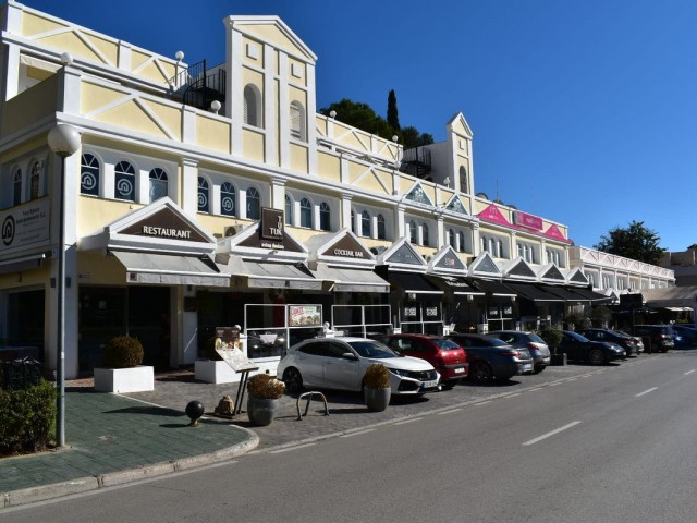 Liikekiinteistö Aloha