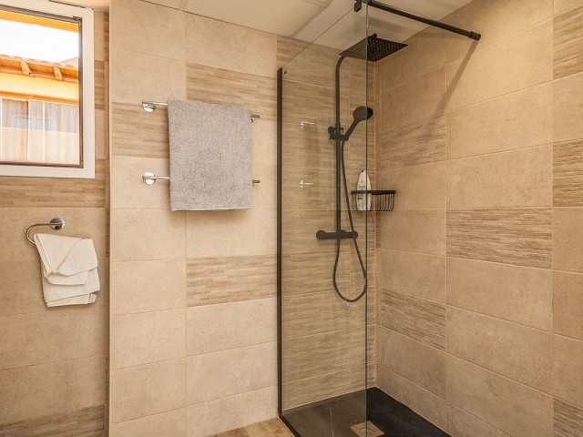 2 Bedrooms Apartment in Elviria