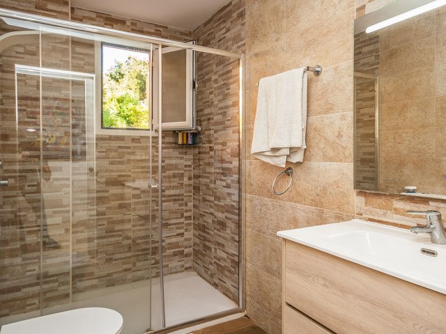 2 Bedrooms Apartment in Elviria