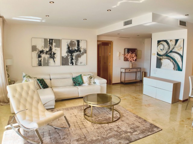 Appartement avec 3 Chambres  à Marbella