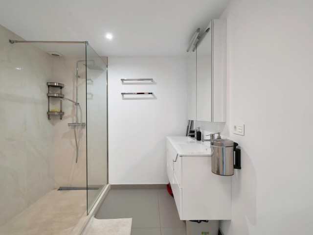 2 Sovrums Lägenhet i Marbella