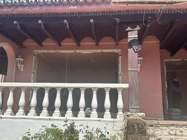 3 Bedrooms Villa in Nueva Andalucía