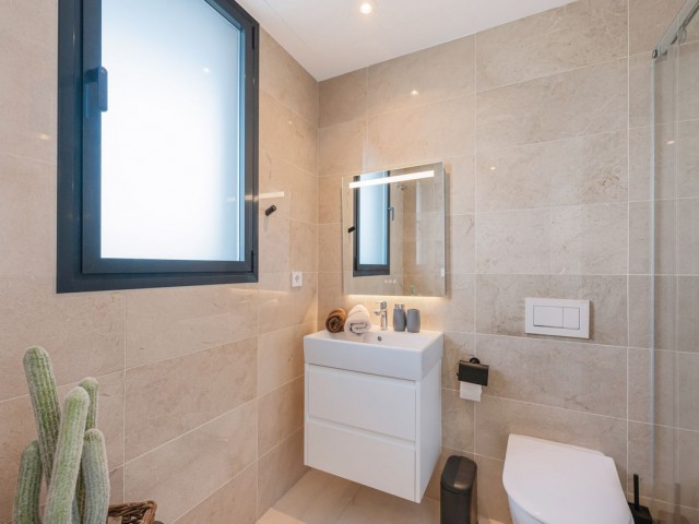 Maison mitoyenne avec 4 Chambres  à La Cala