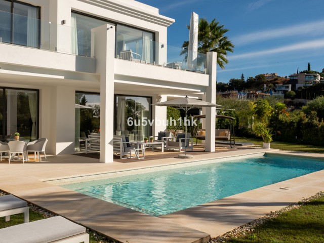 Villa avec 5 Chambres  à Monte Halcones