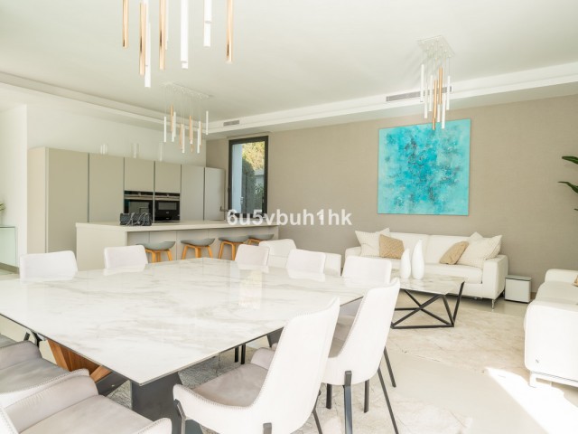 Villa avec 5 Chambres  à Monte Halcones