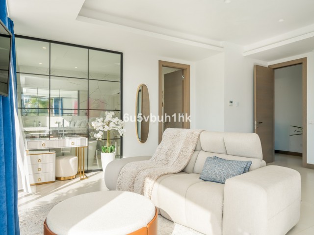 Villa avec 5 Chambres  à Monte Halcones