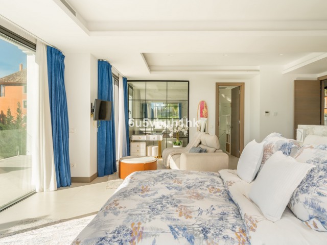 Villa avec 5 Chambres  à Monte Halcones