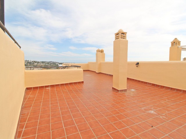 Maison mitoyenne avec 4 Chambres  à Mijas