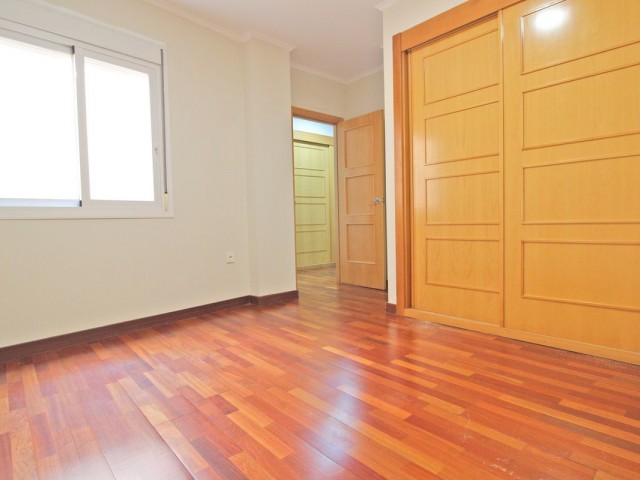 Maison mitoyenne avec 4 Chambres  à Mijas