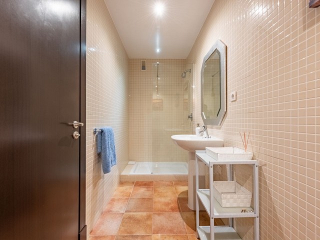 Maison mitoyenne avec 4 Chambres  à Benahavís