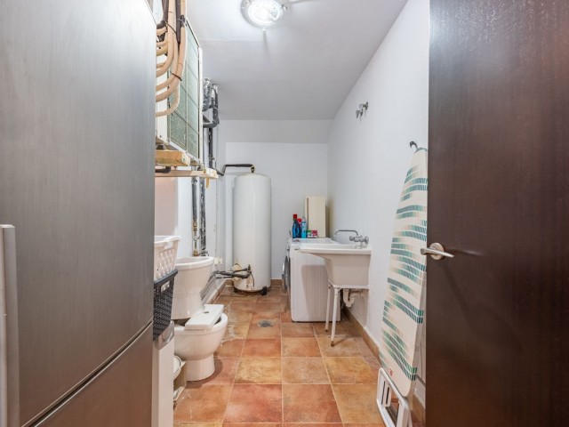 Maison mitoyenne avec 4 Chambres  à Benahavís