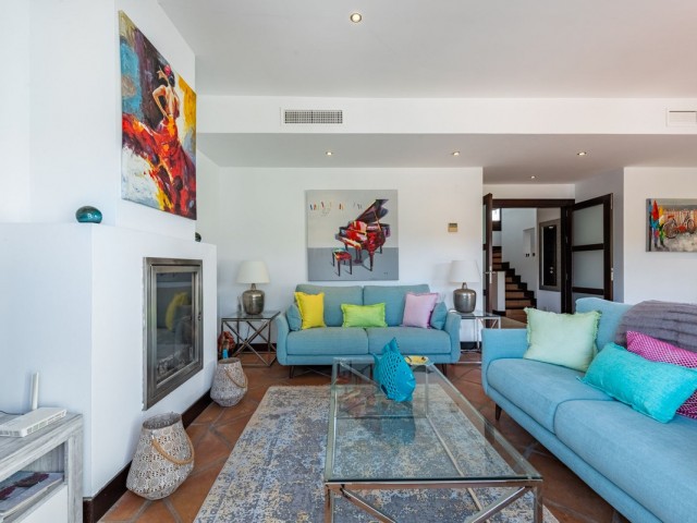 4 Schlafzimmer Reihenhaus in Benahavís