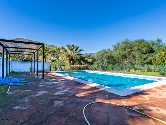 4 Bedrooms Villa in Mijas