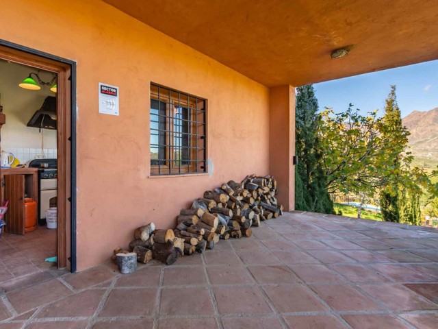 4 Bedrooms Villa in Mijas