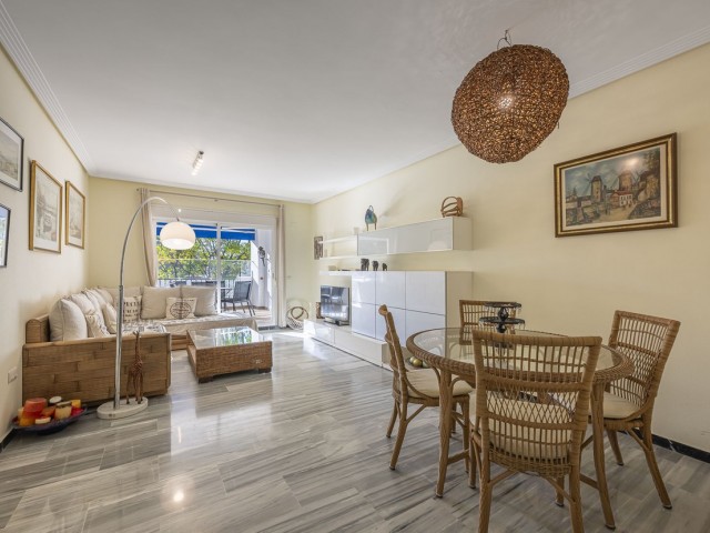 2 Bedrooms Apartment in Puerto Banús