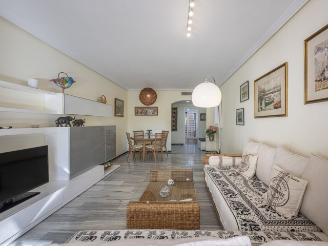2 Bedrooms Apartment in Puerto Banús