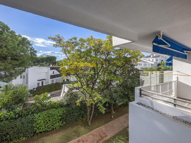 2 Bedrooms Apartment in Puerto Banús