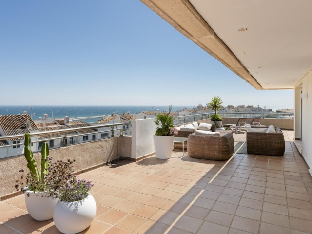 Penthouse in Puerto Banús