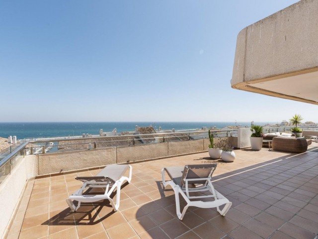 Penthouse in Puerto Banús