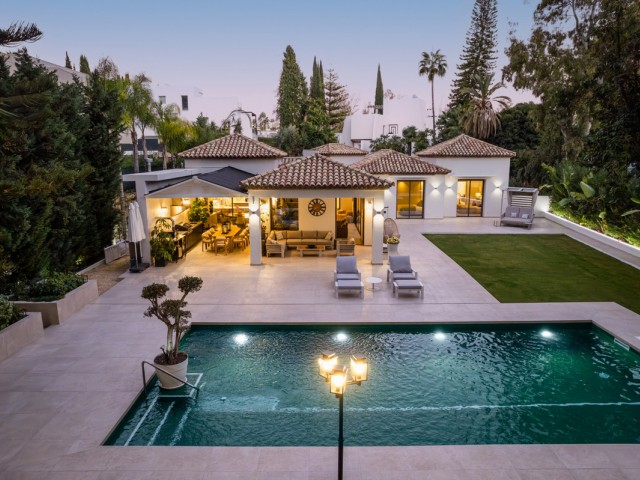 Villa, Nueva Andalucia