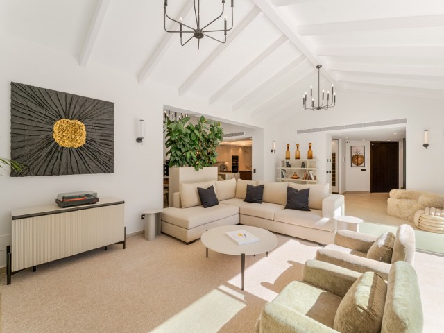 5 Schlafzimmer Villa in Nueva Andalucía