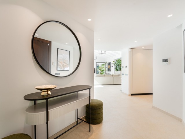 5 Schlafzimmer Villa in Nueva Andalucía