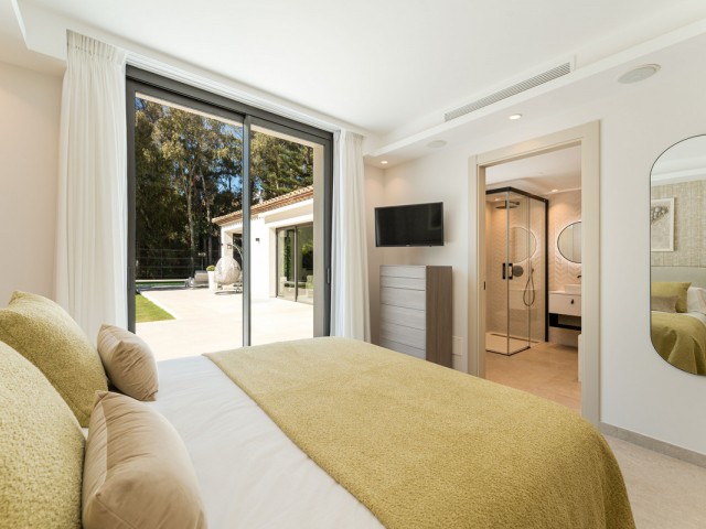 5 Schlafzimmer Villa in Nueva Andalucía