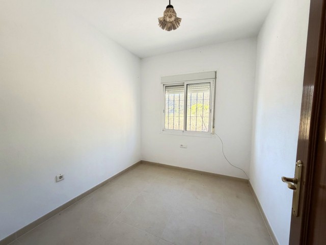 4 Bedrooms Villa in Estepona