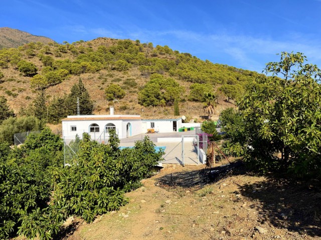 4 Slaapkamer Villa in Estepona