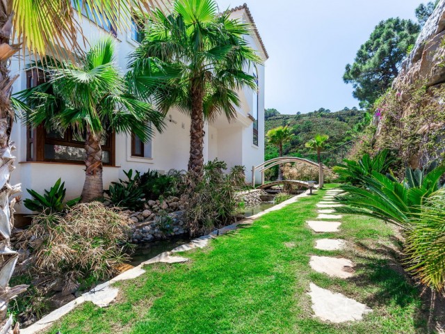 Villa avec 5 Chambres  à Benahavís