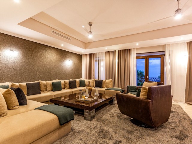 Villa avec 5 Chambres  à Benahavís