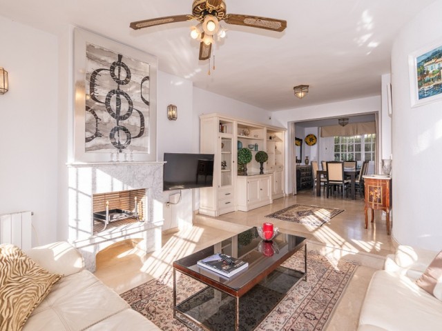 Huvila, Costabella, R5225683