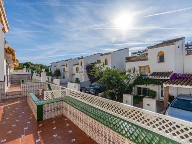 3 Bedrooms Villa in Costabella