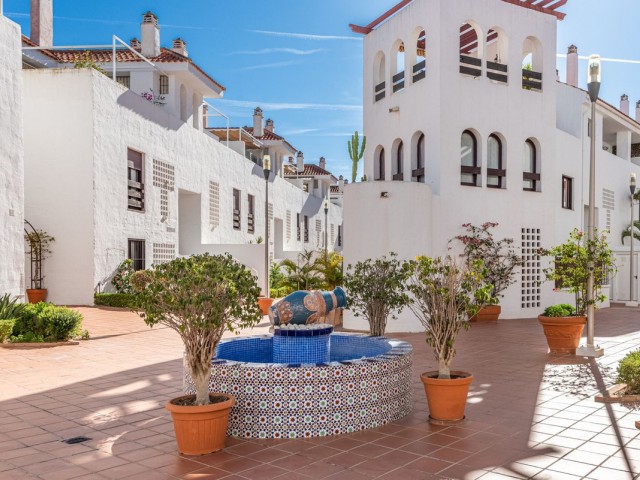 3 Bedrooms Apartment in Nueva Andalucía