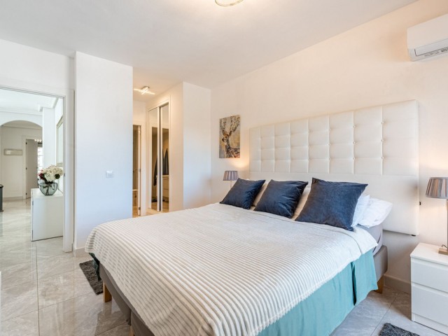 3 Bedrooms Apartment in Nueva Andalucía
