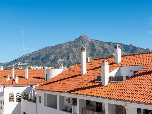 3 Bedrooms Apartment in Nueva Andalucía