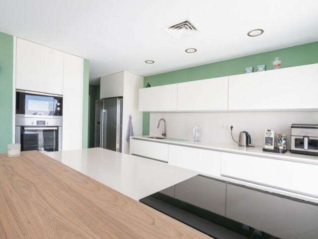 Villa avec 4 Chambres  à Torremuelle