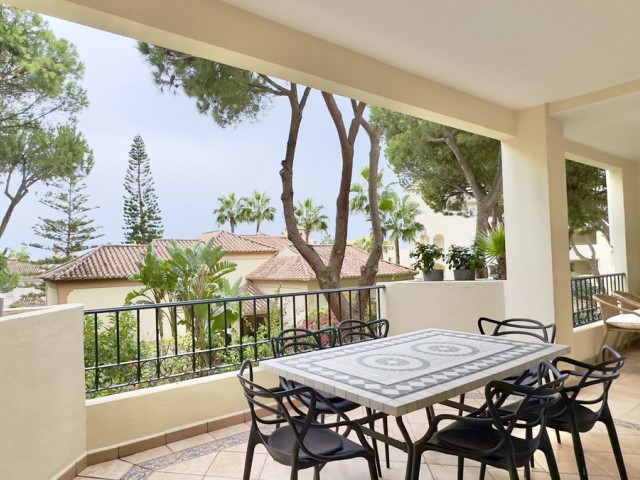 Appartement avec 2 Chambres  à Elviria