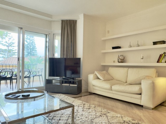 Appartement avec 2 Chambres  à Elviria