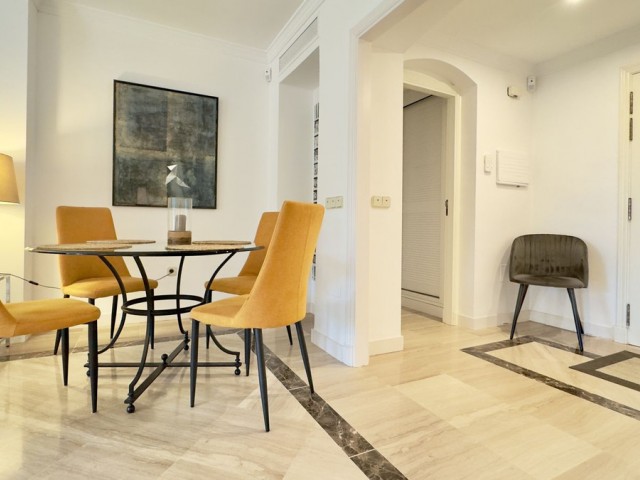 Appartement avec 2 Chambres  à Elviria