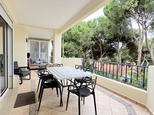 Appartement avec 2 Chambres  à Elviria