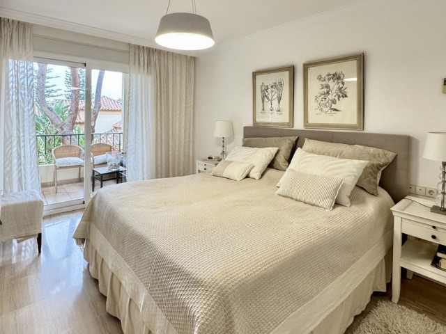 Appartement avec 2 Chambres  à Elviria