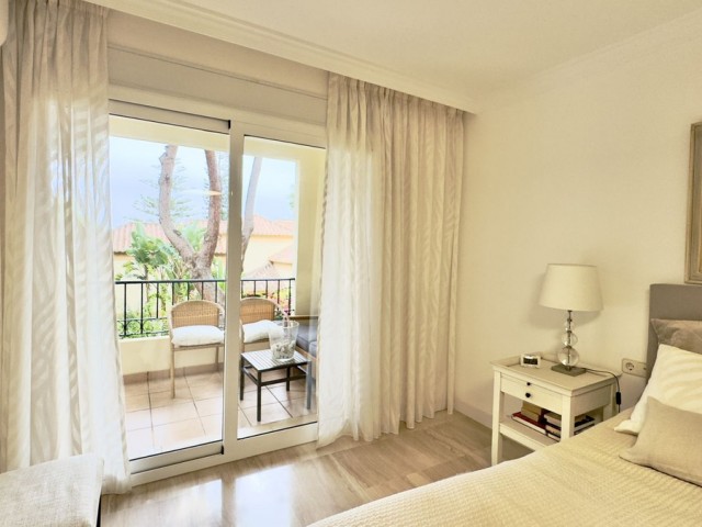 Appartement avec 2 Chambres  à Elviria