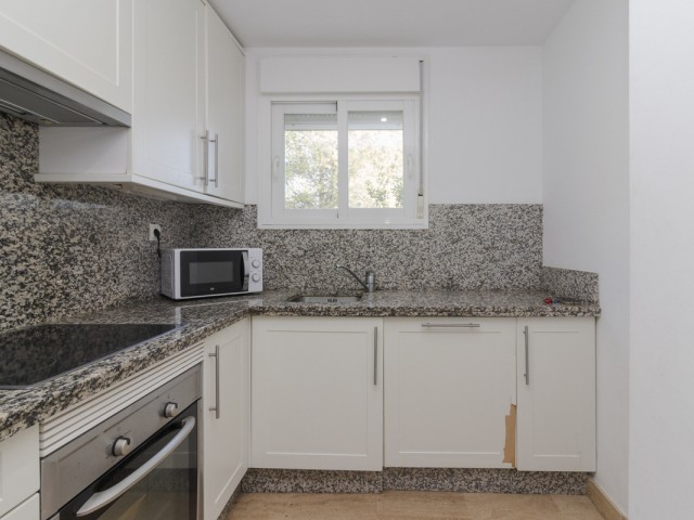 Apartamento con 3 Dormitorios  en Río Real